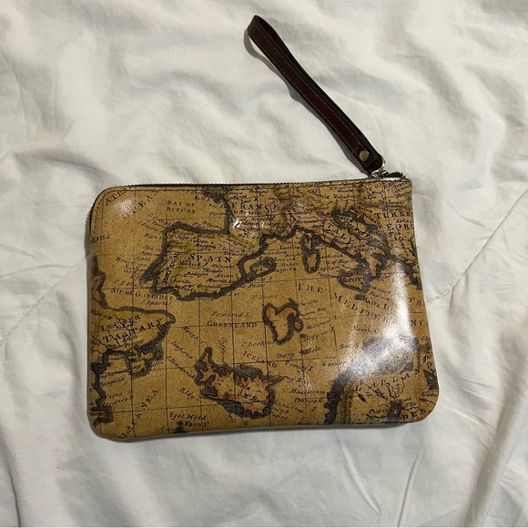 NWOT Patricia Nash Cassini Wristlet Purse European Map 5”x3” Printed Leather - Picture 5 of 9